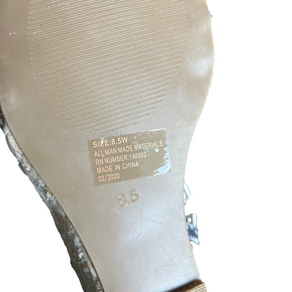 Torrid Ankle Wrap Sandals Wedge 8.5 Wide Neutral Tan Snake Print Strappy Jute - Picture 8 of 9